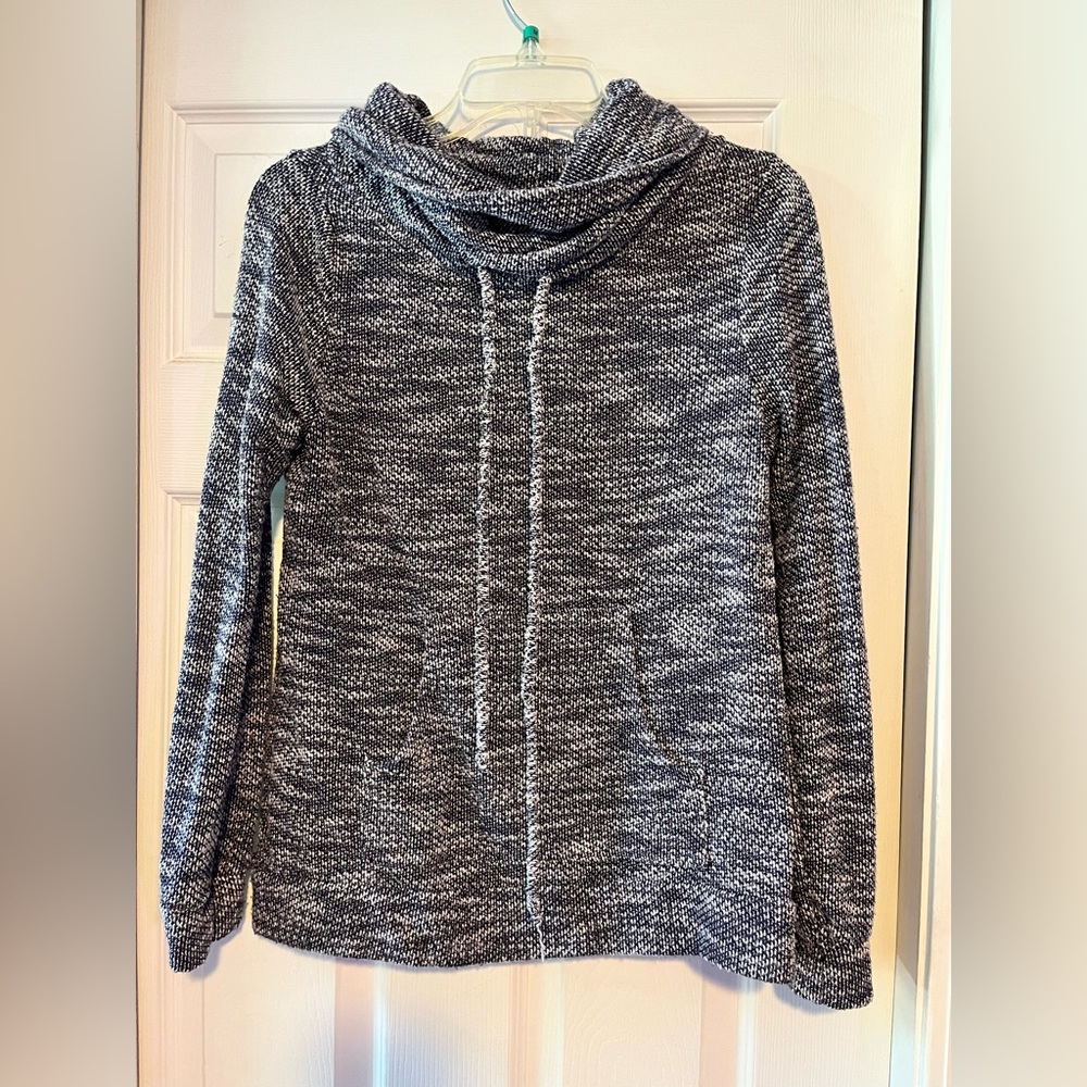 Athletic sweater